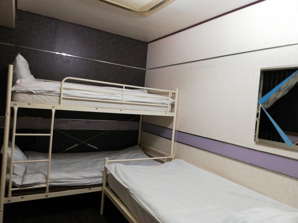 Family & Bakpak Tokyo Hostel Kültér fotó