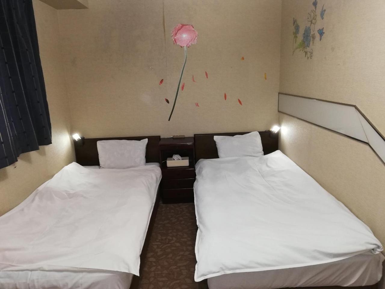 Family & Bakpak Tokyo Hostel Kültér fotó